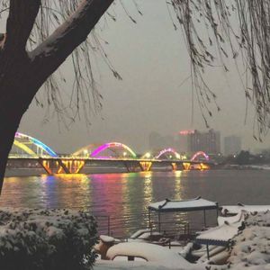 动漫爆浆一区二区
